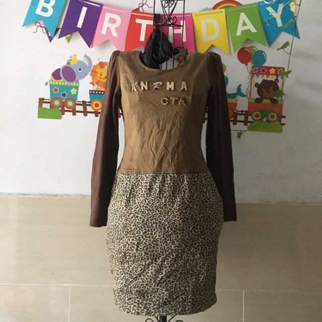 Đầm chữ xinh size M