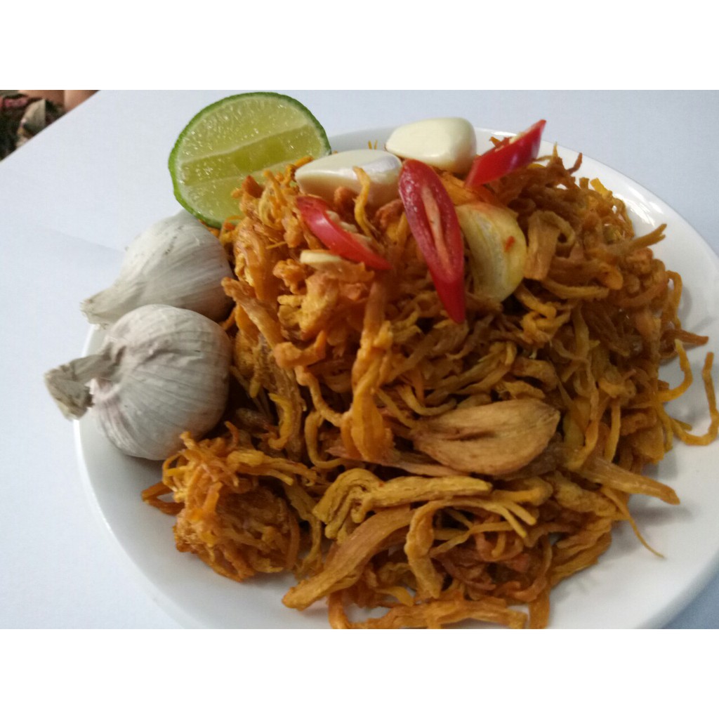 1kg gồm 500g KHÔ GÀ CAY LÁ CHANH+500G KHÔ GÀ TỎI ỚT