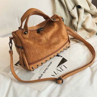(FREE SHIPPING) （FREE SHIPPING） Bag girl autumn and winter new style Korean version frosted rivet handbag shoulder large capacity oblique bag Boston bag