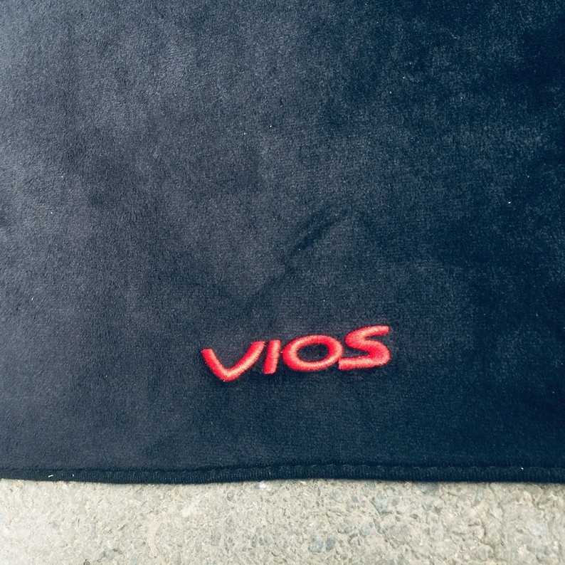 Thảm taplo lông cừu 3 lớp theo xe Toyota Vios 2018 2019 2020.