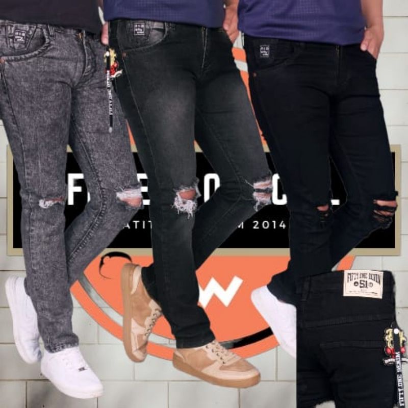 Quần JEANS Đen Thiết Kế Xẻ Rách Cá Tính Cho Nam
