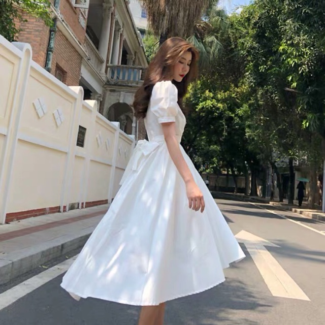 VÁY TIỂU THƯ hình thật ở cuối