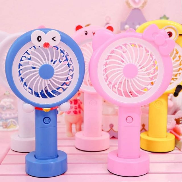 Quạt minifun hello kitty và doremon