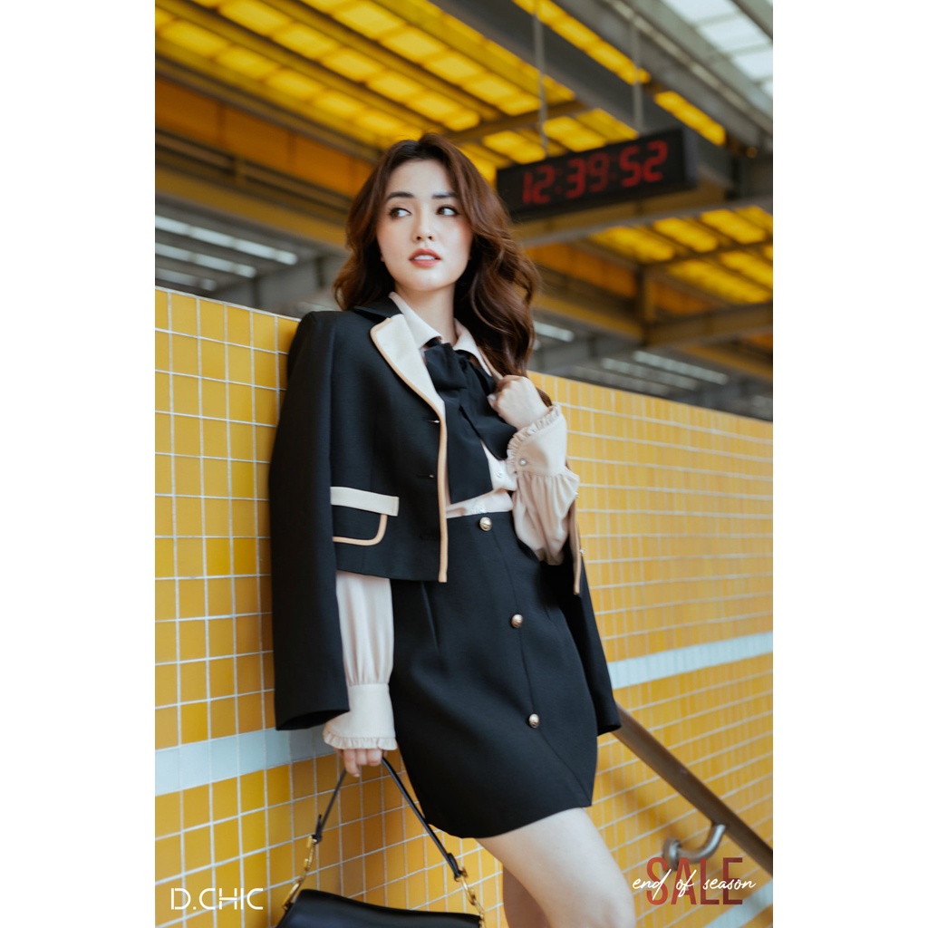 Áo vest lửng cổ 2 ve viền phối D.CHIC MS: 160491