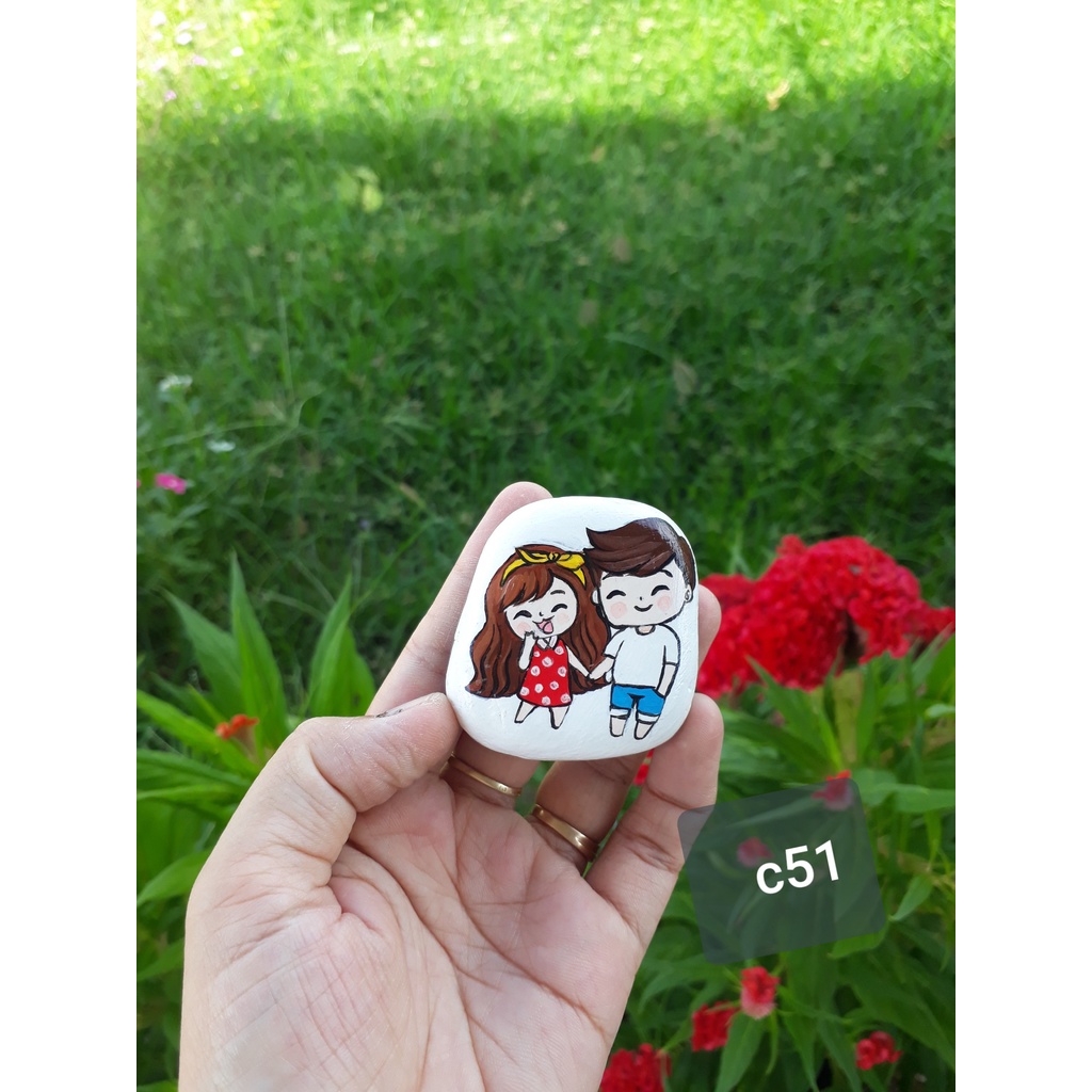 Hoạt hình chibi cute trên đá cuội vẽ tay mini