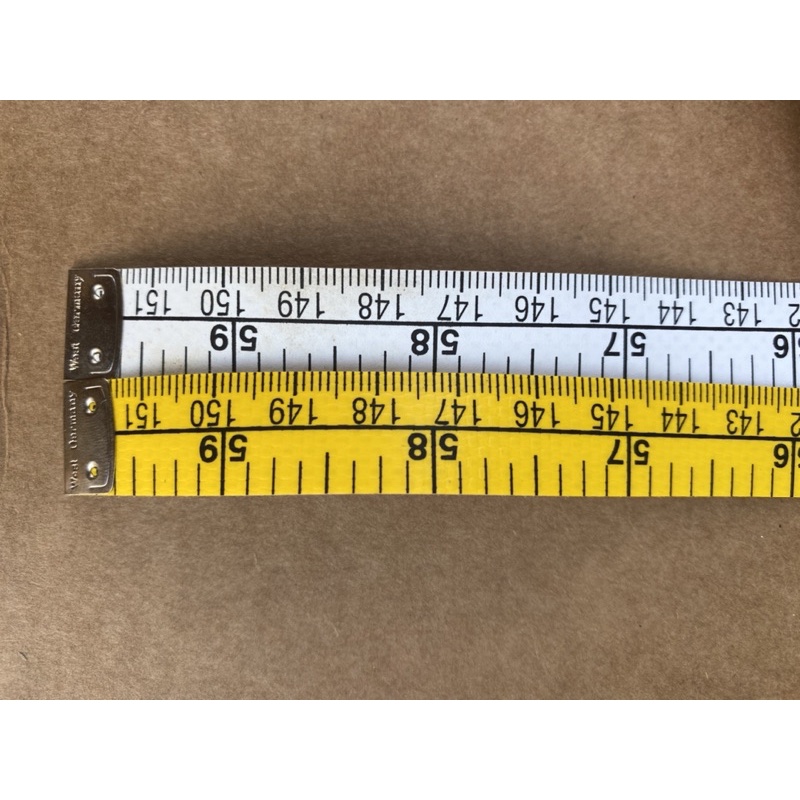 Thước dây vàng trắng bảng nhỏ 150cm bên CM bên INCH và