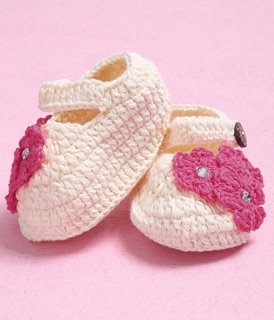 Set nón + giày len handmade bé gái