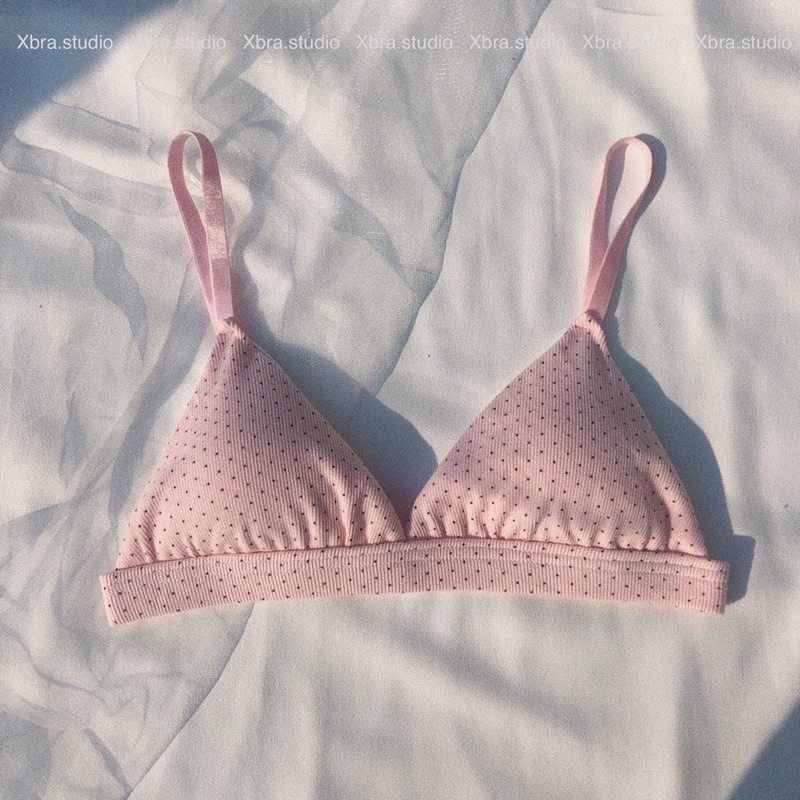 Bộ đồ lót áo bralette basic màu hồng chấm bi (tặng kèm mút) | BigBuy360 - bigbuy360.vn