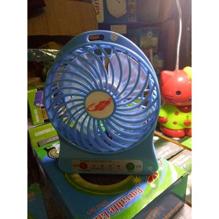 Quạt tích điện mini 3 tốc độ