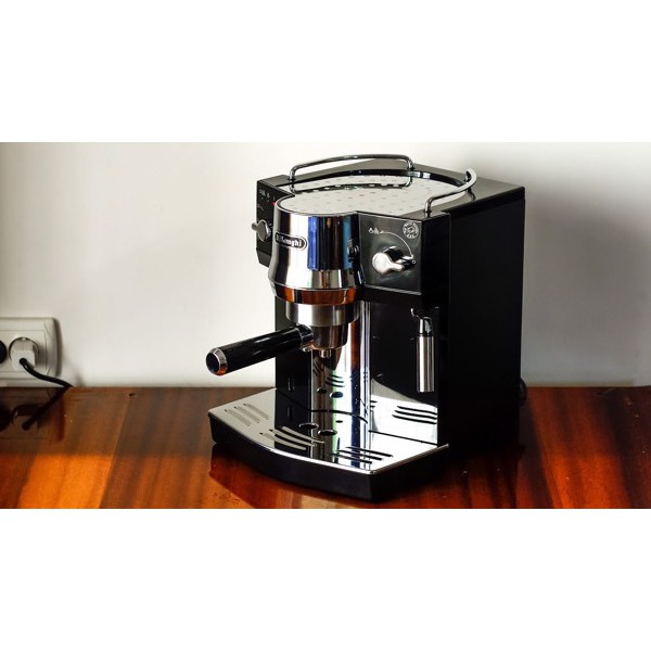 Máy pha cà phê Delonghi Pump Espresso EC820.B. Hàng chính hãng