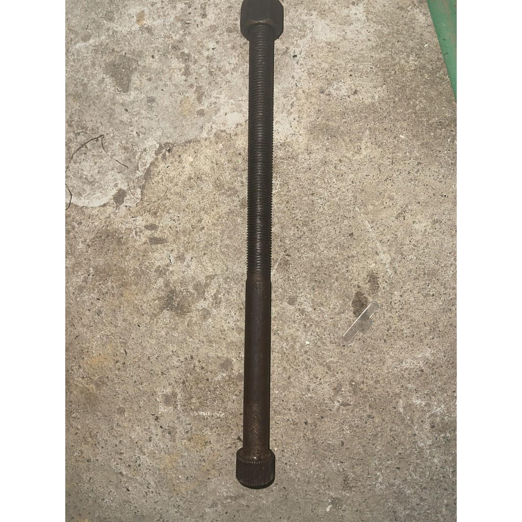 Sản phẩm gia đình làm: combo 50 Bu lông xăngtan 14 dài 25cm