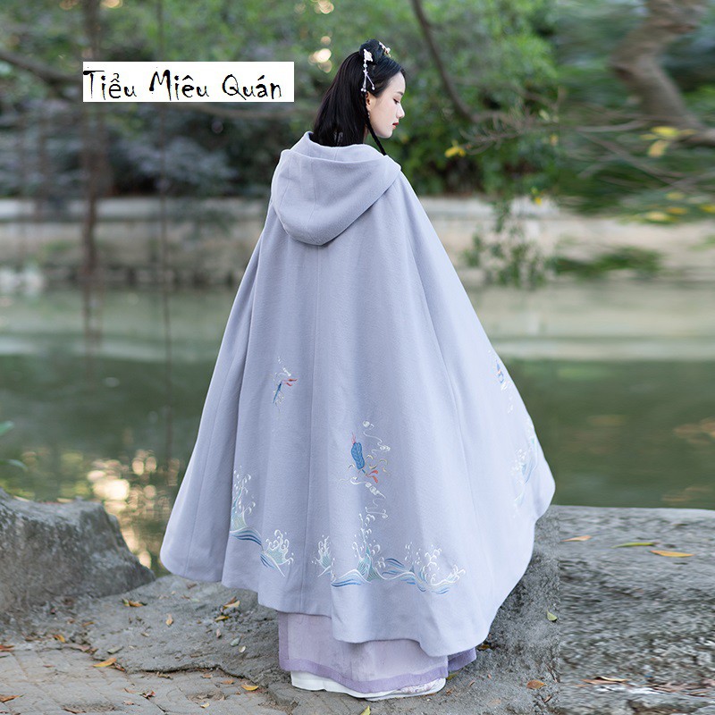 Áo khoác Hán phục dài họa tiết nhẹ nhàng