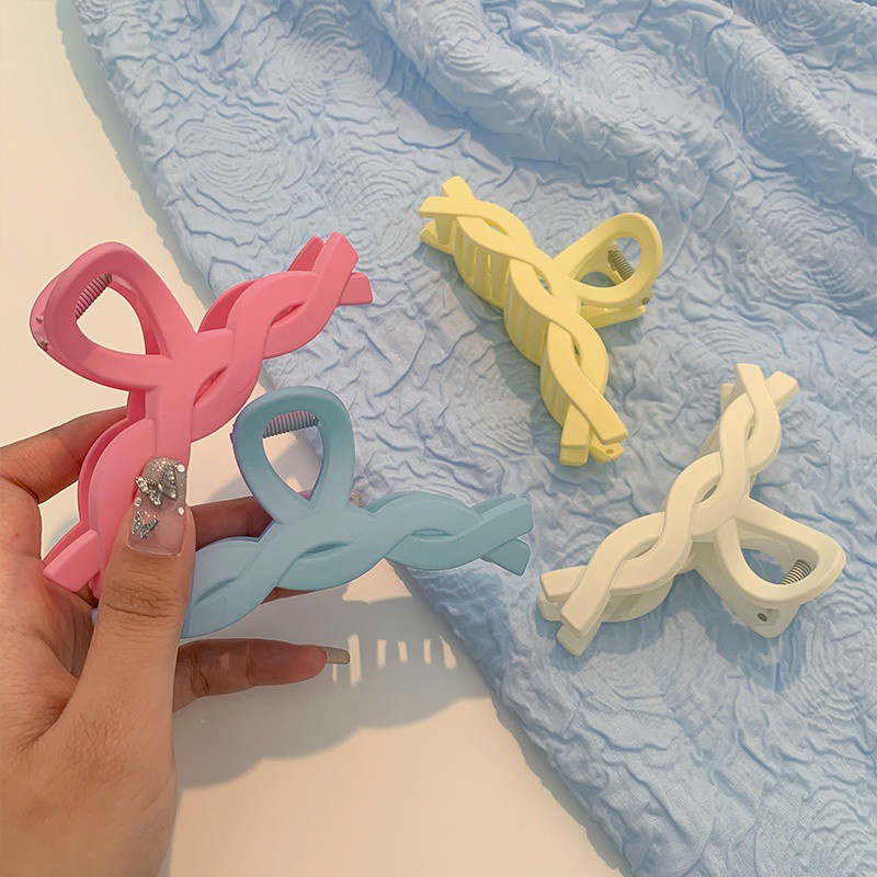 Kẹp Tóc Càng Cua Thiết Kế Đơn Giản Và Thời Trang Cho Phụ Nữ