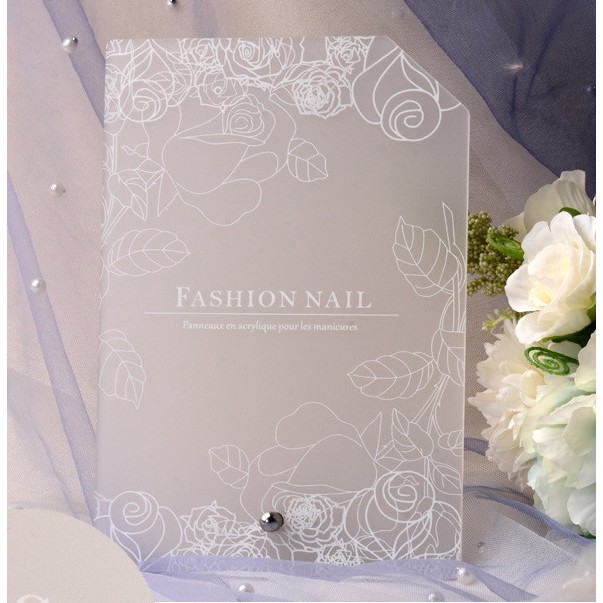 Khung trưng bày móng mẫu nail