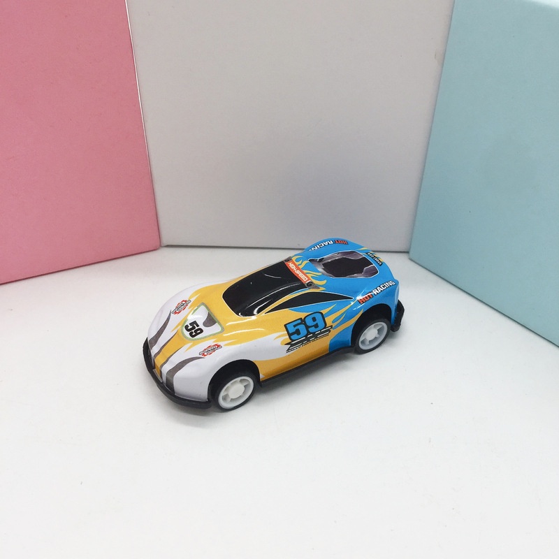 Xe ô tô đồ chơi trẻ em siêu xe nhảy 360 độ chạy đà mini xô đẩy va chạm và phục hồi