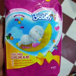 Bịch quà tặng tã bobby ( bịch 2 miếng lót NB1+ 2 miếng dáng xs + 2 miếng dán S)