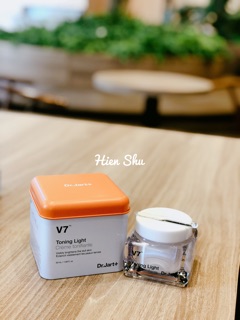 Kem Dr.Jart+ V7 Toning Light Hàn Quốc