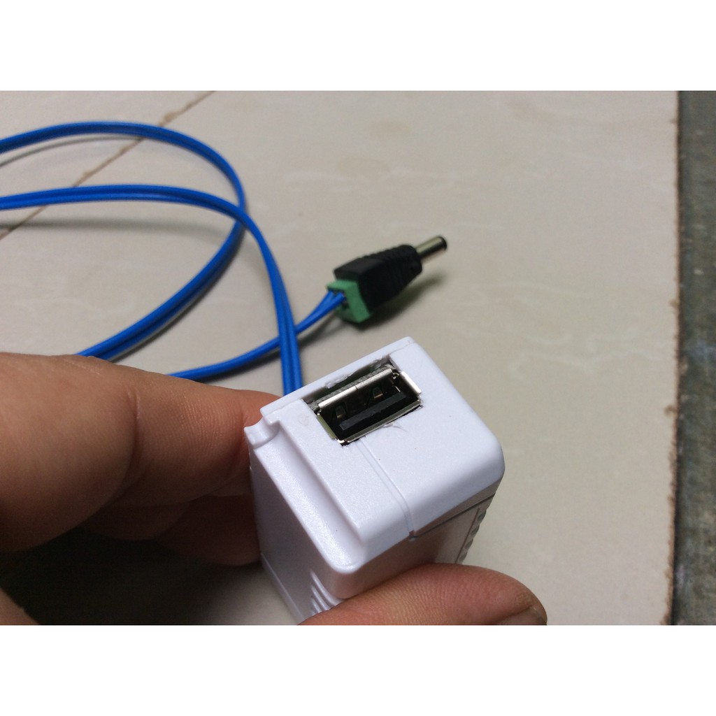 5V USB Sạc Điện Thoại Từ Ắc Quy - Từ Pin Năng Lượng Mặt Trời.