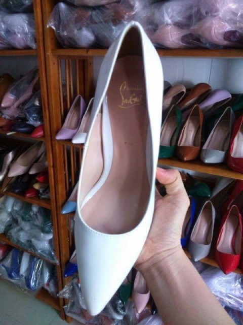 Giày cao gót Calla đế đỏ màu trắng 7p da bóng | BigBuy360 - bigbuy360.vn