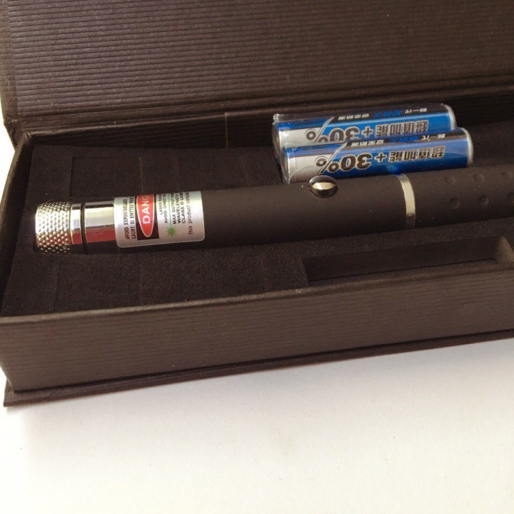 Bút laze siêu mạnh