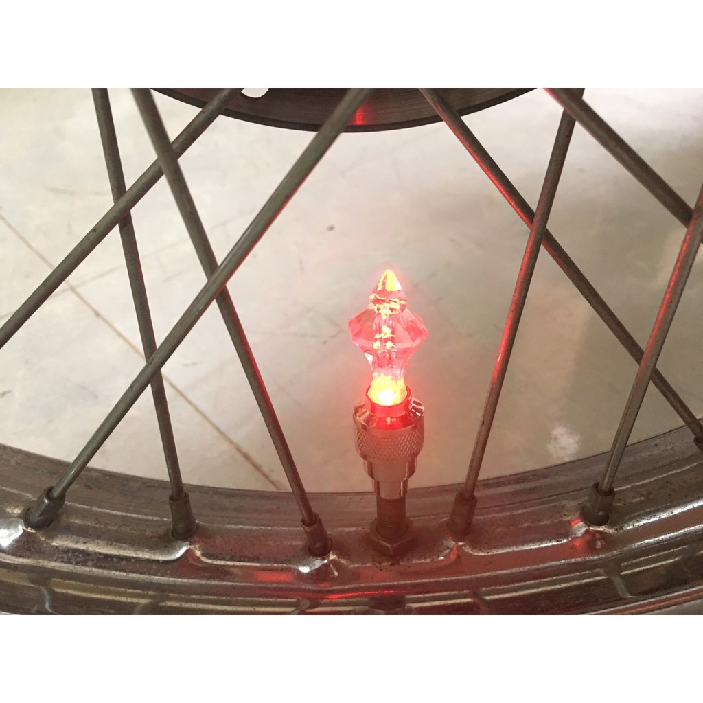 Xem videoĐèn led Van xe 7 màu bởi Racing_Boy6789