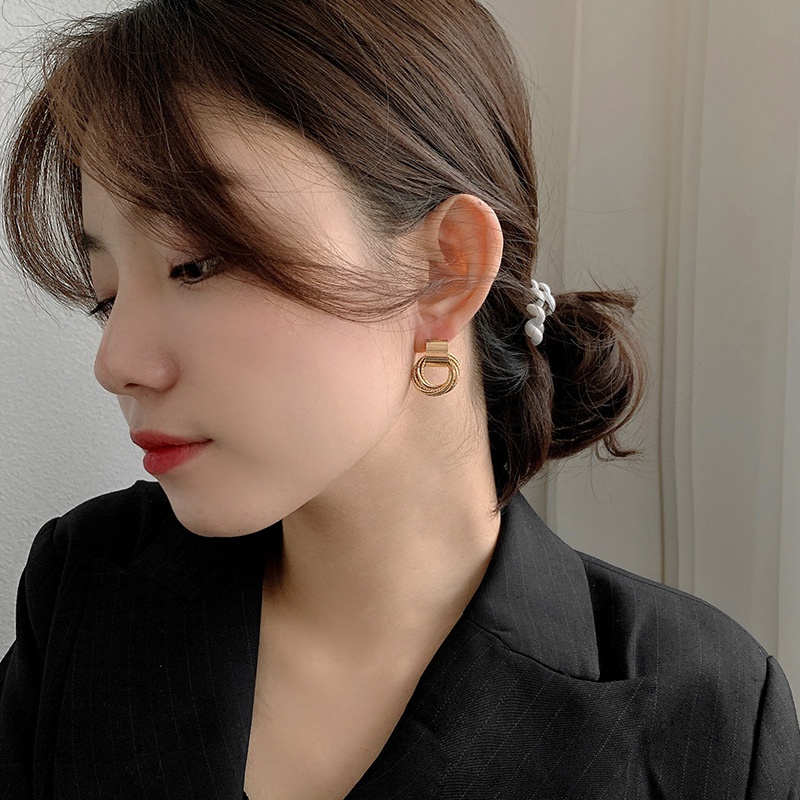 Hoa tai thiết kế thanh lịch phong cách thời trang Âu Mỹ