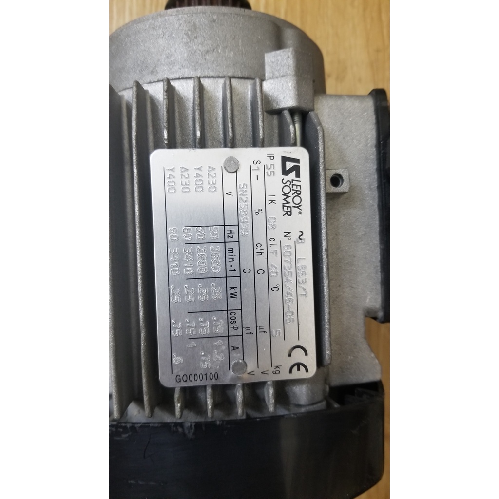 Động cơ GERMANY 220/380 VAC công suất 250w