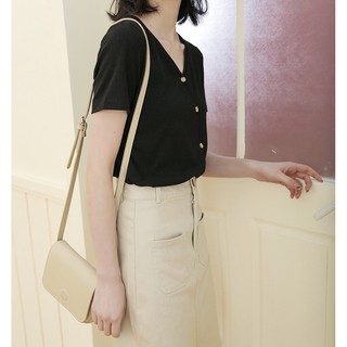 Áo thun basic cổ tim | Ginkgo Clothing