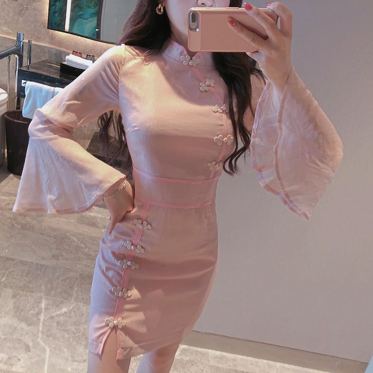 Sườn xám bling bling tay loe