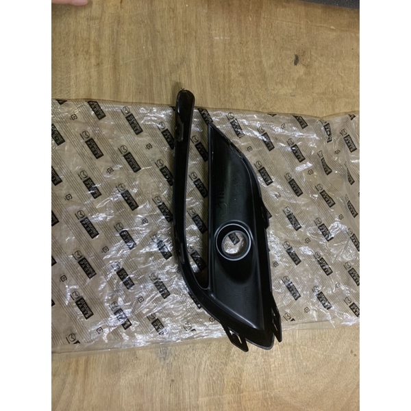 Ốp đèn gầm mazda 3