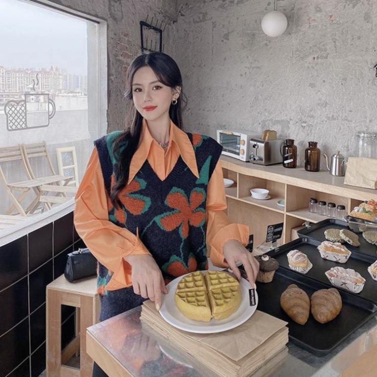 Áo len gile nữ Hàn Quốc cổ tim form rộng màu đen phối họa tiết hoa cam kiểu dáng phong cách thời trang M19HD | WebRaoVat - webraovat.net.vn