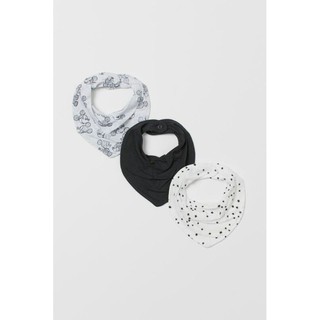 Set 3 yếm săn sale HM UK (1size)