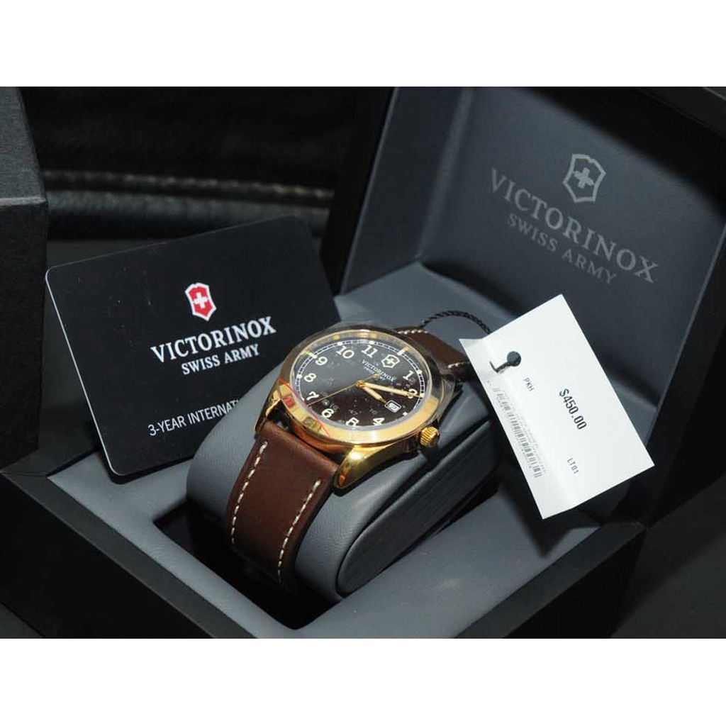 Bán đồng hồ chính hiệu THỤY SĨ -  VICTORINOX