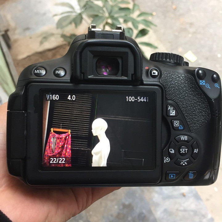 Bộ Máy ảnh Canon EOS 650D Rebel T4i Kiss X6i Body và Ông Canon EF 70-200f4