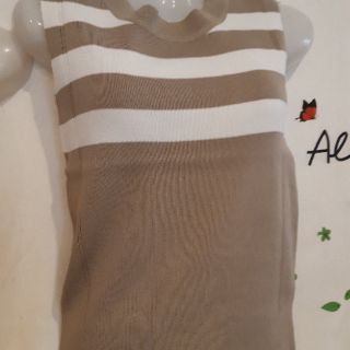 Áo len sát nách