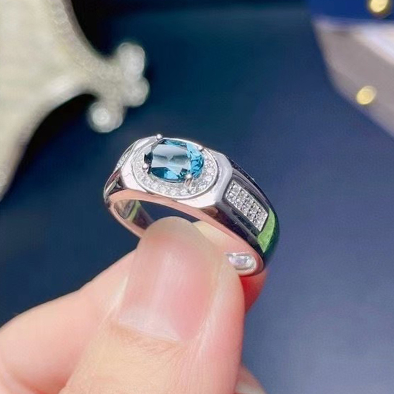 Nhẫn Cưới Thép Titan Mạ Bạc Đính Đá Sapphire Sang Trọng Cho Nam Và Nữ