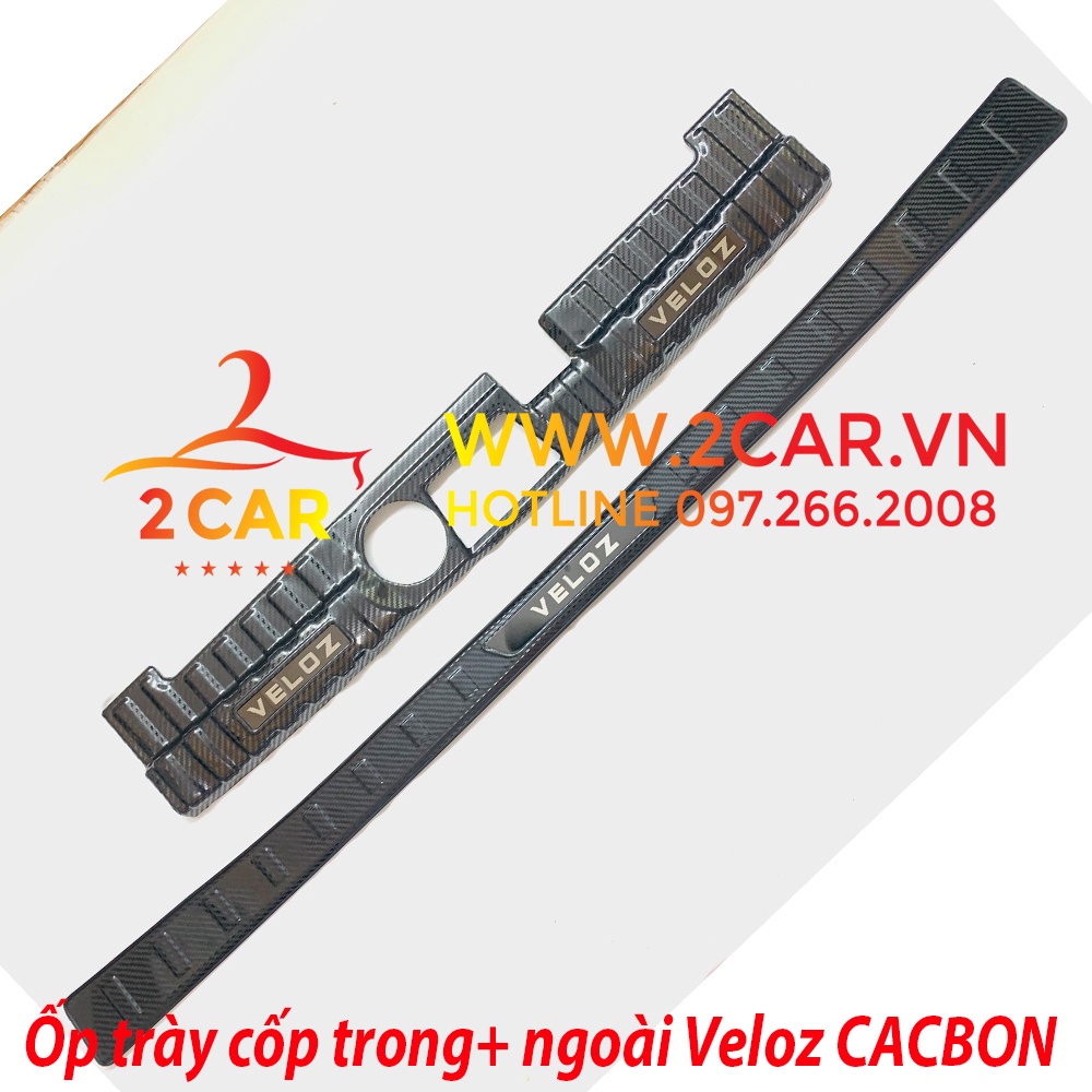 Ốp Bậc Cửa, Nẹp Bước Chân, Chống trầy cốp CARBON xe Toyota VELOZ 2022 - 2023 vân cacbon CHỮ TRÁNG GƯƠNG cao cấp