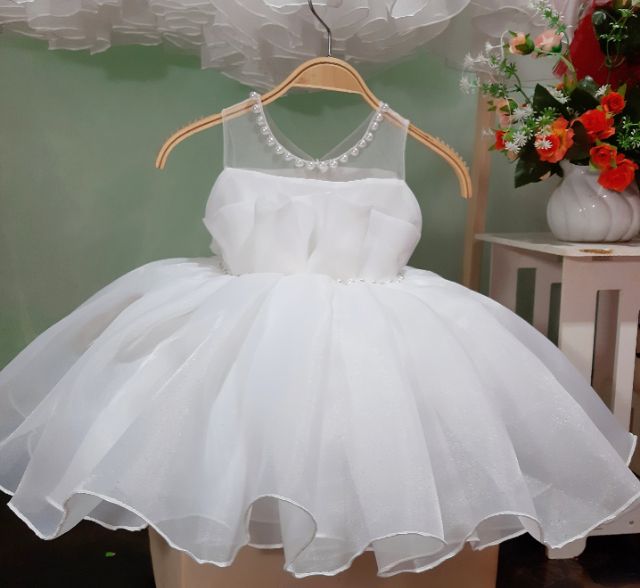 Váy công chúa hàng thiết kế cho bé