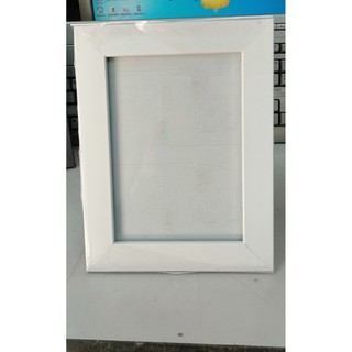 Khung ảnh để bàn màu trắng( kích thước 15cmx21cm)