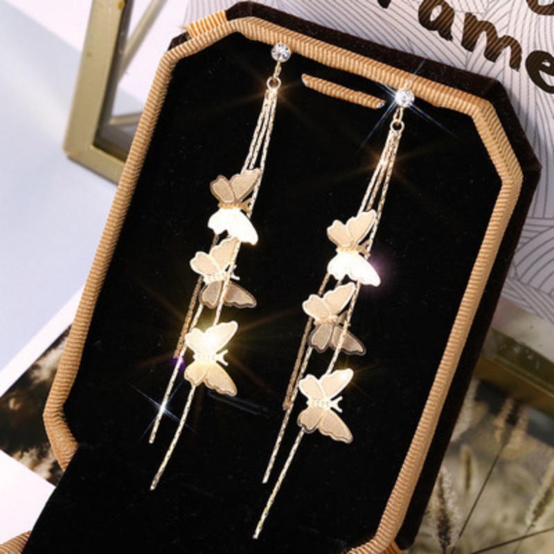 Khuyên Tai Tua Rua Đơn Giản Tinh Tế Mới