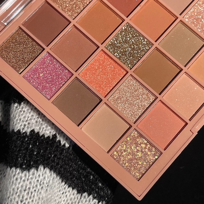 Bảng mắt 25 ô MIS LARA tông nâu hồng nhũ lì makeup xinh xắn