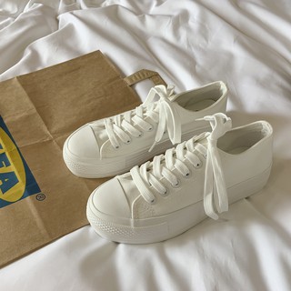 Giày vải trắng đế dày kiểu dáng basic Hàn Quốc