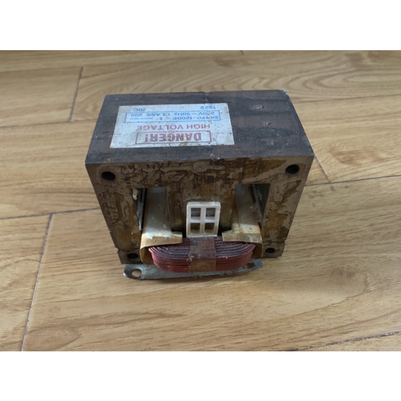 Biến Áp E1200 lõi đồng