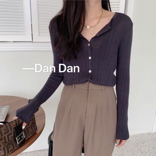 Áo Len gân dọc cúc trai