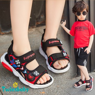 Giày sandal hình gấu đáng yêu cho bé trai