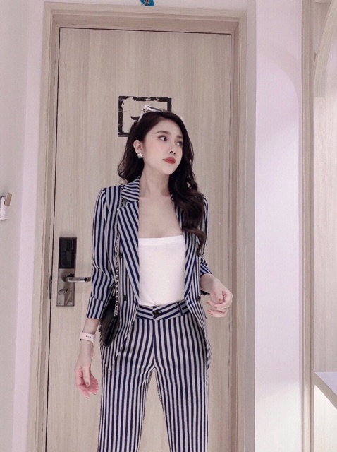 Bộ vest công sở