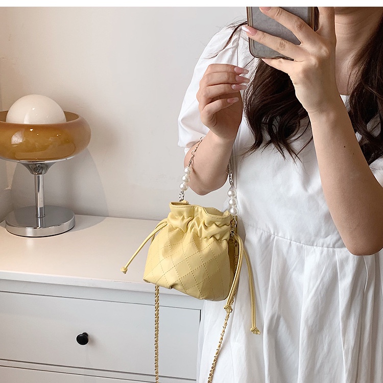 Túi đeo chéo IELGY dây dạng chuỗi xích thờI trang dành cho nữ