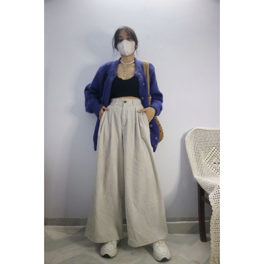 Áo khoác len thêu