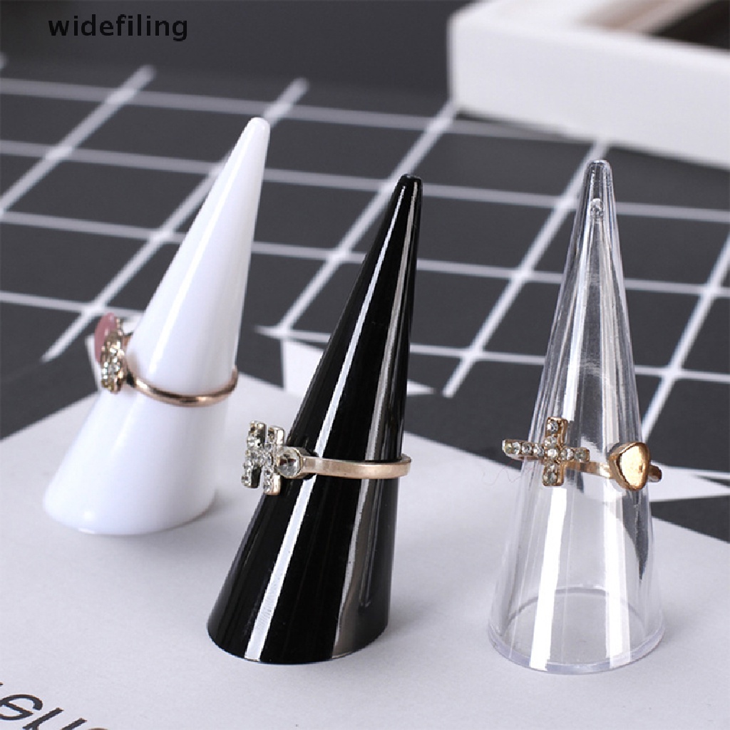 Giá Đỡ Trưng Bày Nhẫn Hình Tam Giác Độc Đáo