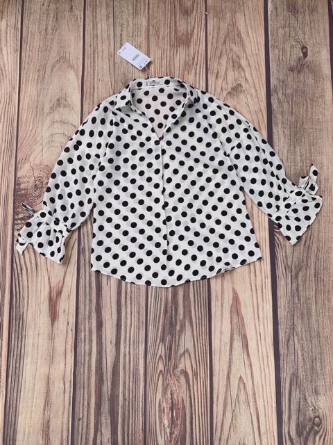 Sơ mi đũi chấm bi